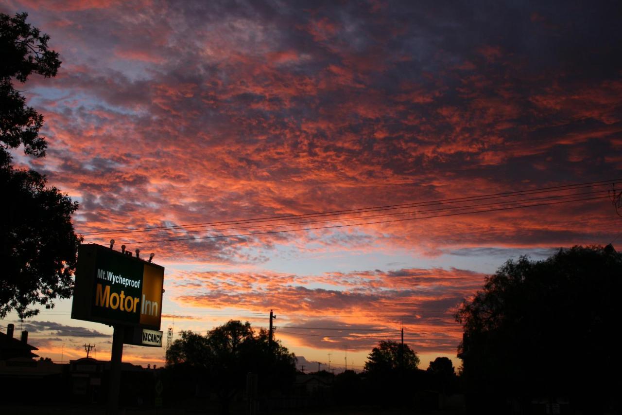 Mount Wycheproof Motor Inn Esterno foto
